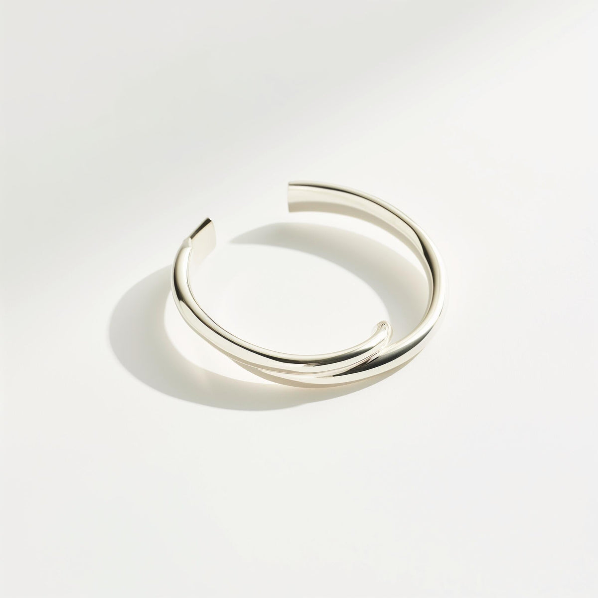 Silver liner bracket
